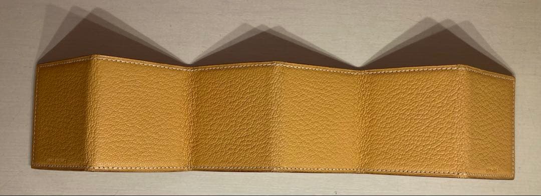 エルメス　ミニフォトフレーム　6枚用　イエロー　HERMES ギフト対応可能