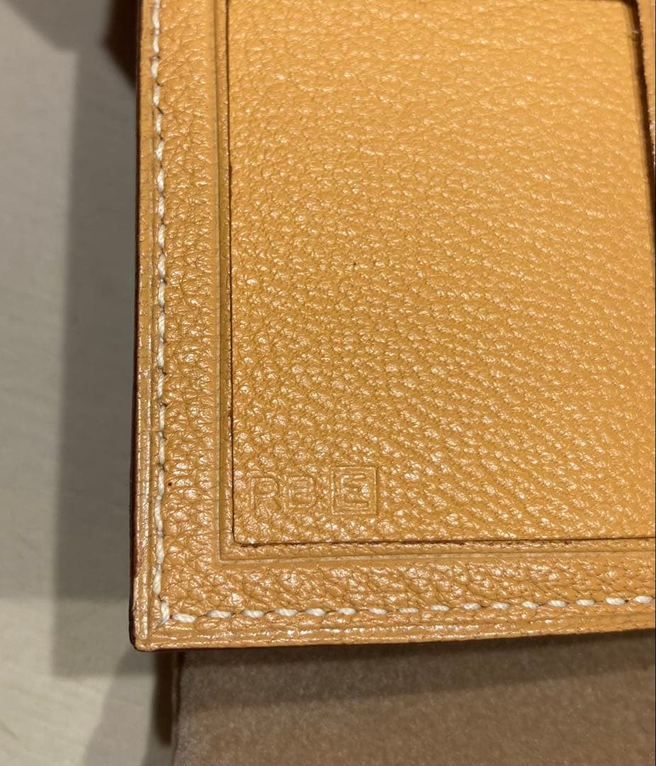 エルメス　ミニフォトフレーム　6枚用　イエロー　HERMES ギフト対応可能