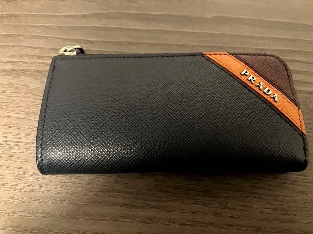 プラダ　キーケース　ケース