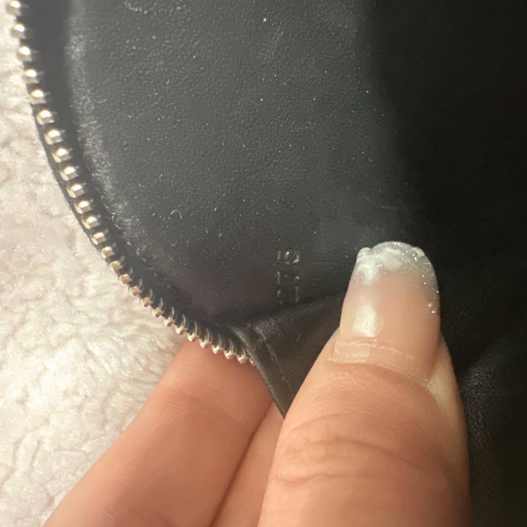 PRADA ブラック ケース　1TL431