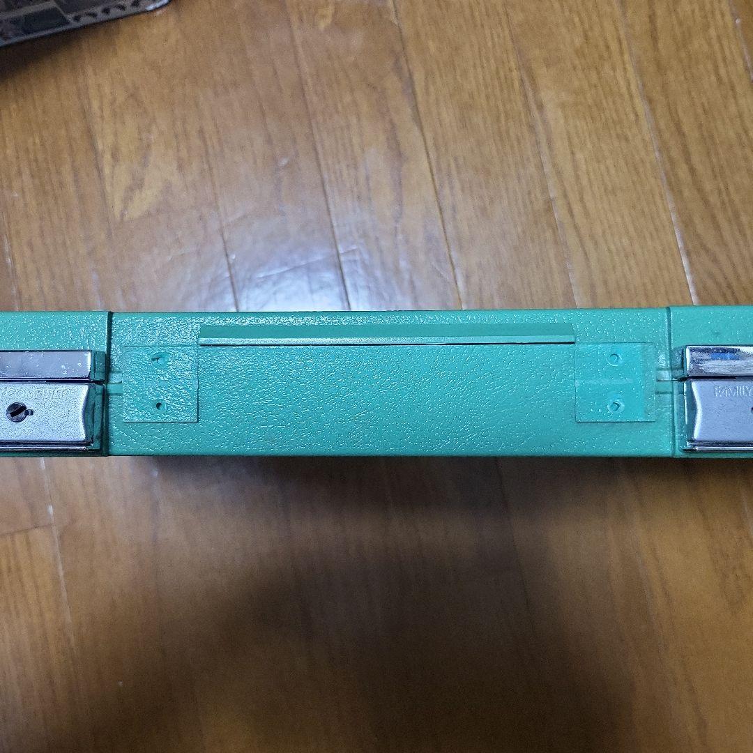 ファミコンカセット詰め合わせとアタッシュケース【レア】