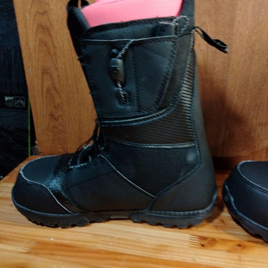 美品　BURTON　バートン 　スノーボードブーツ　26048