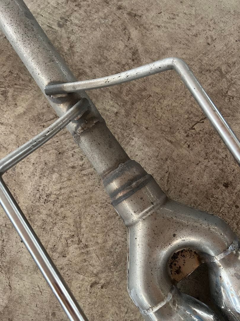 210クラウンスリーキャッツマフラー