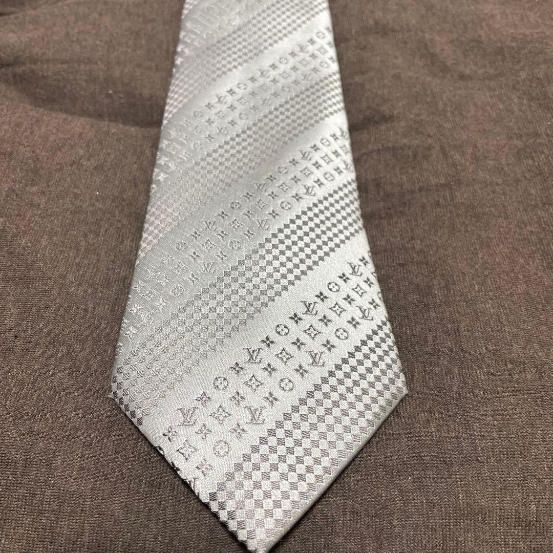 【美品】ルイヴィトンネクタイ