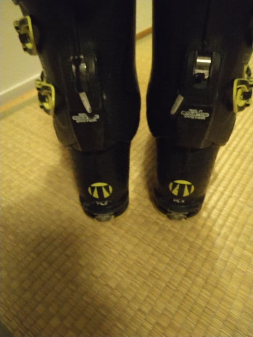 TECNICA Cochise 120　TLT ハイクモード付スキ―ブーツ