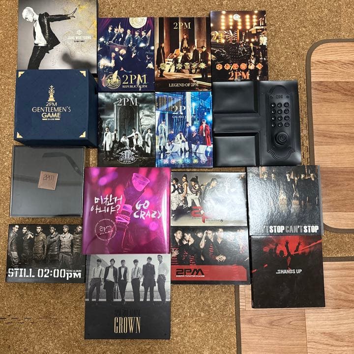2PM CD  15枚＋ウヨン　シングル　１枚　k-pop