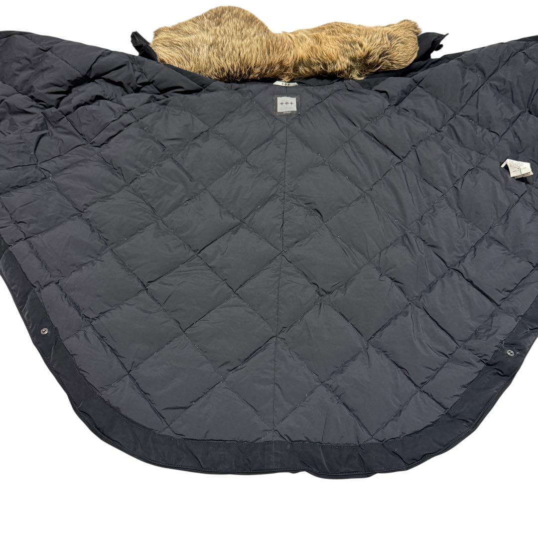 タトラス ポンチョ マント ダウンコート ブラック 光沢 ファー襟
