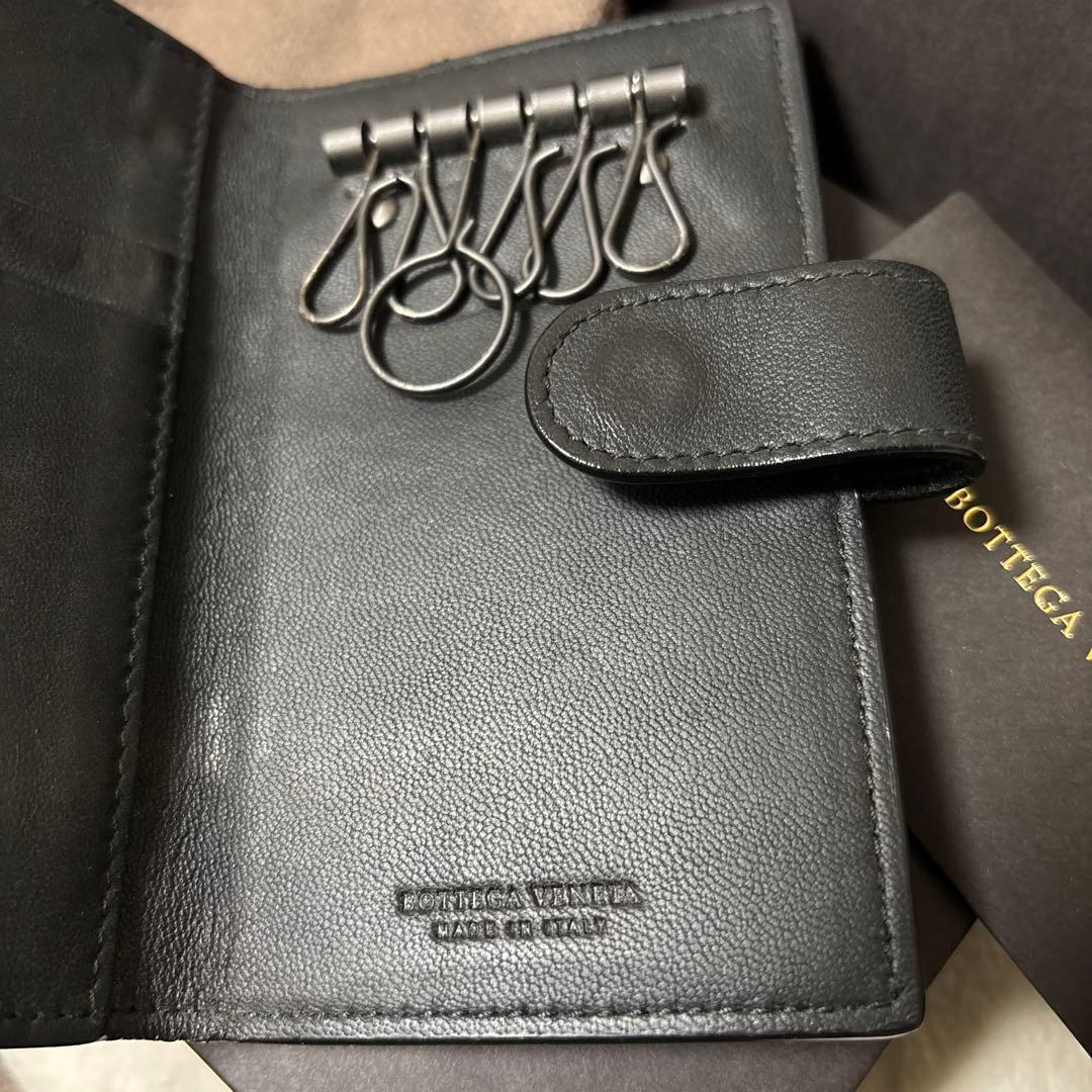 BOTTEGA VENETA ブラック　レザー　キーケース