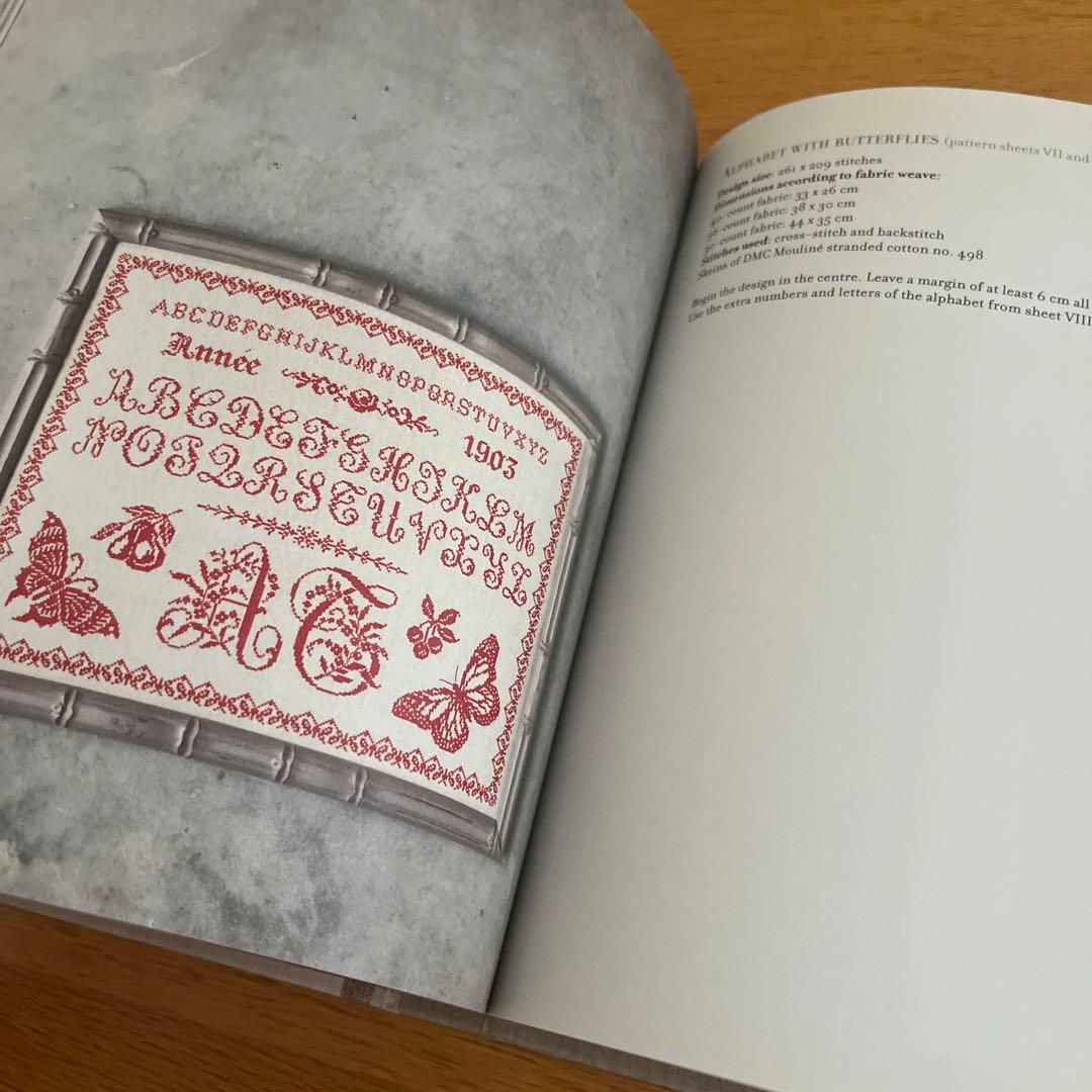 クロスステッチ　パターン8枚付き