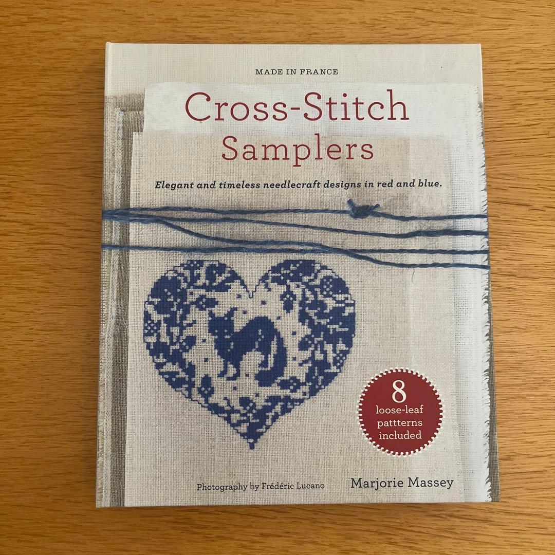 クロスステッチ　パターン8枚付き