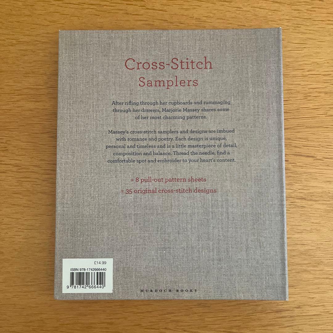 クロスステッチ　パターン8枚付き