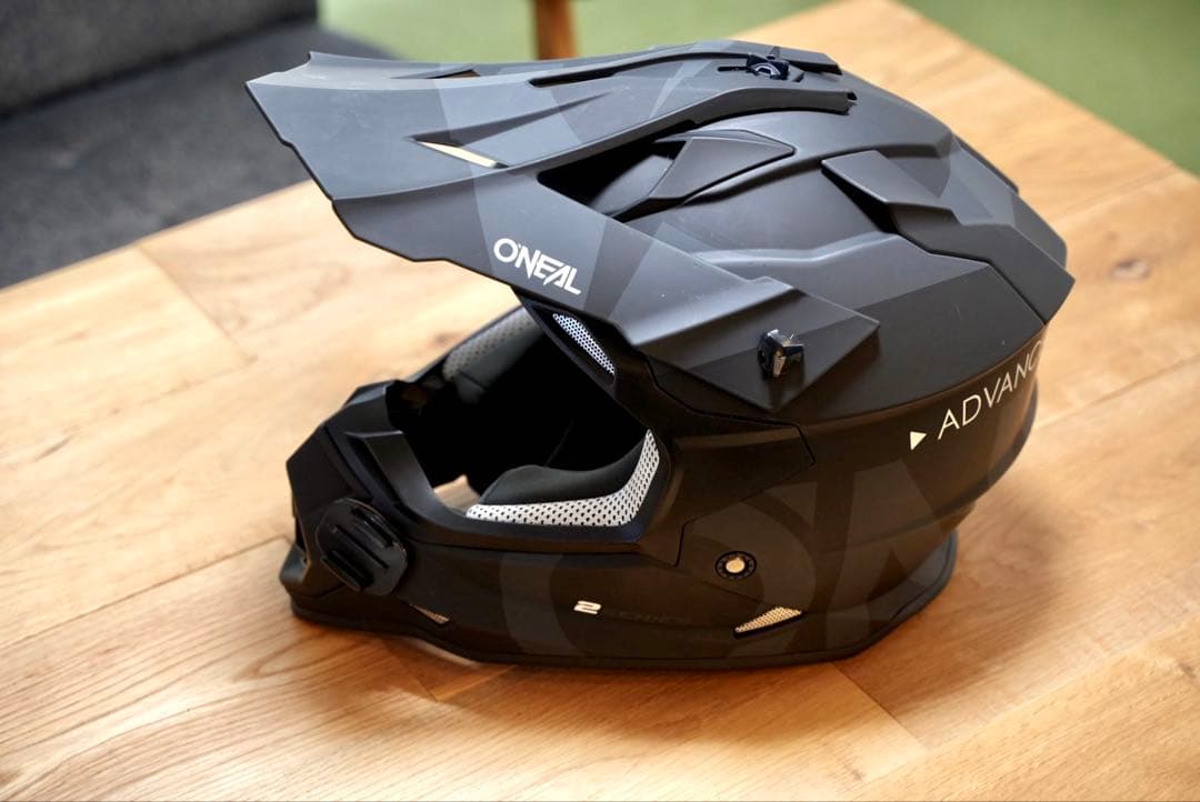 O'NEAL 2S ブラック モトクロスヘルメット