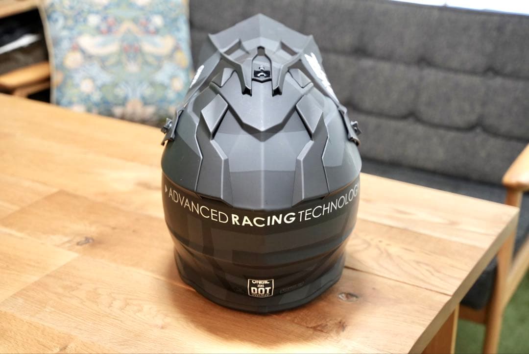 O'NEAL 2S ブラック モトクロスヘルメット