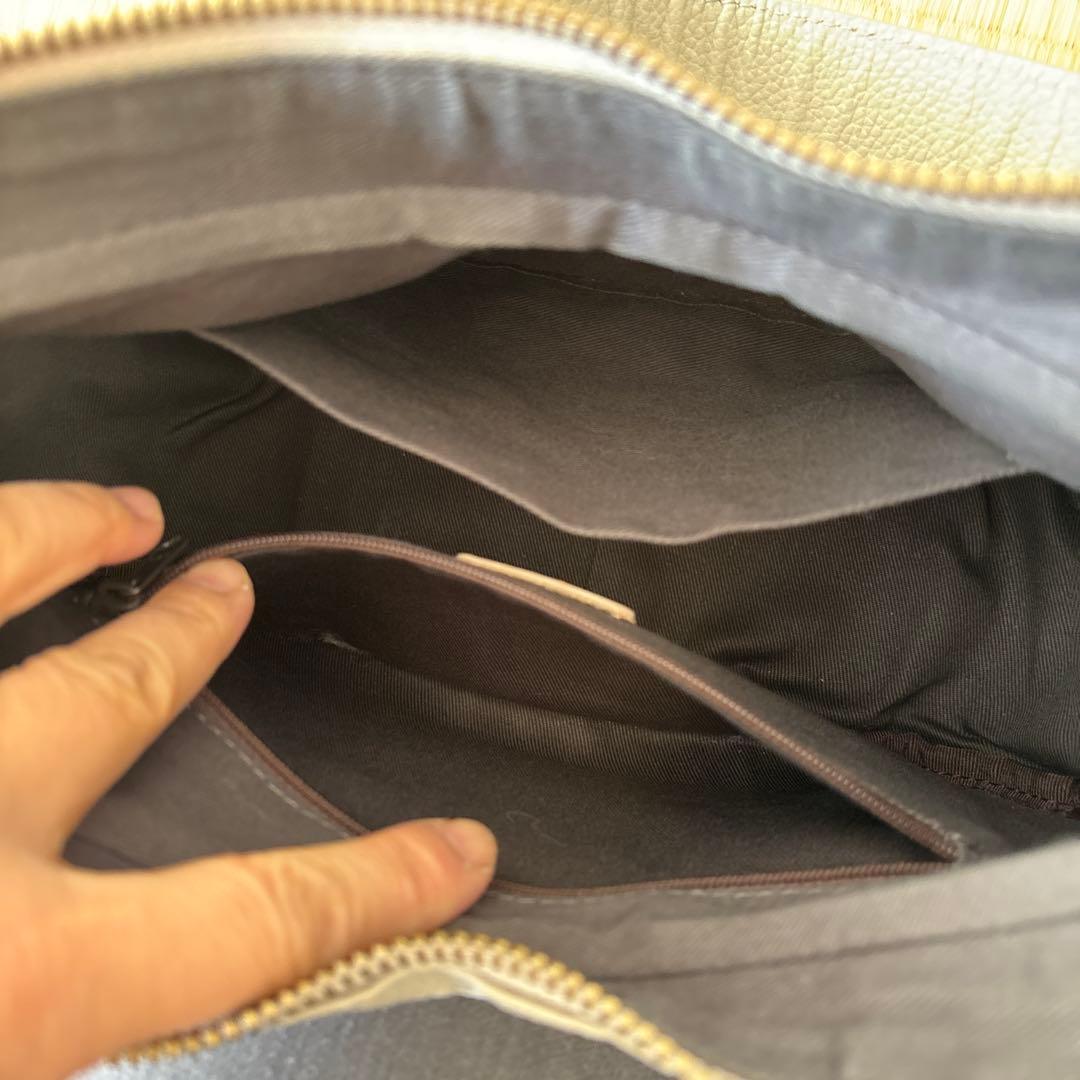 russet ハーフムーンショルダーとショルダーベルト(別売)