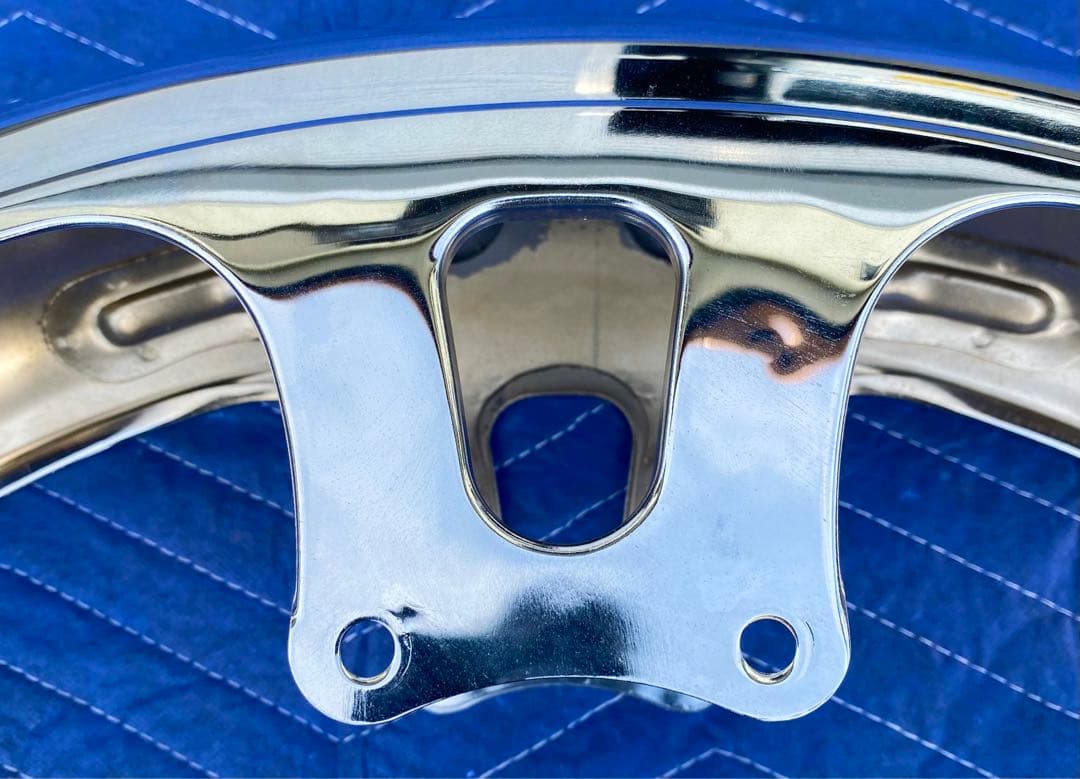 錆ほぼなし　SR400 SR500 ヤマハ純正　フロントフェンダー　ゴム類付き