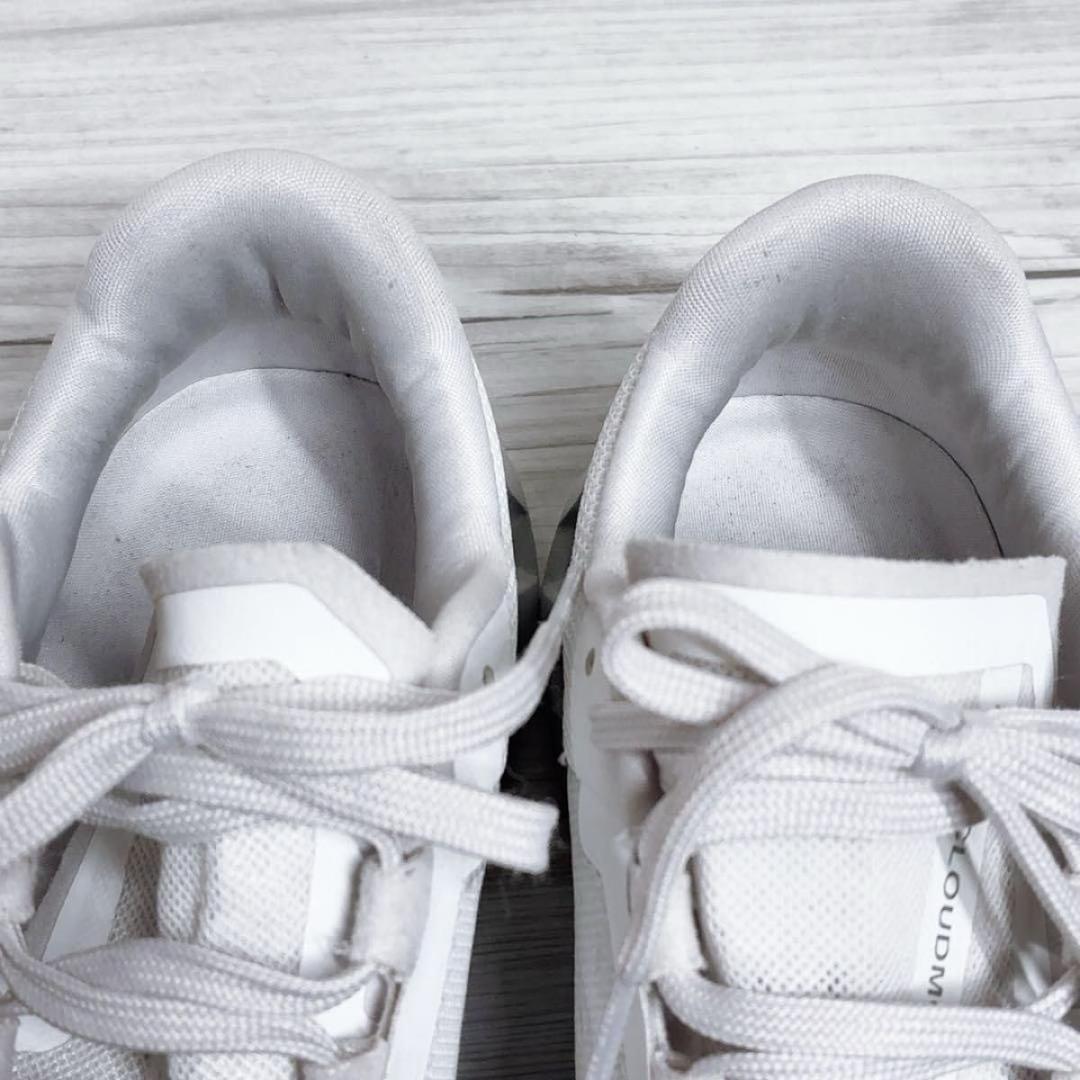 On オン Cloudmonster クラウドモンスター 24cm スニーカー