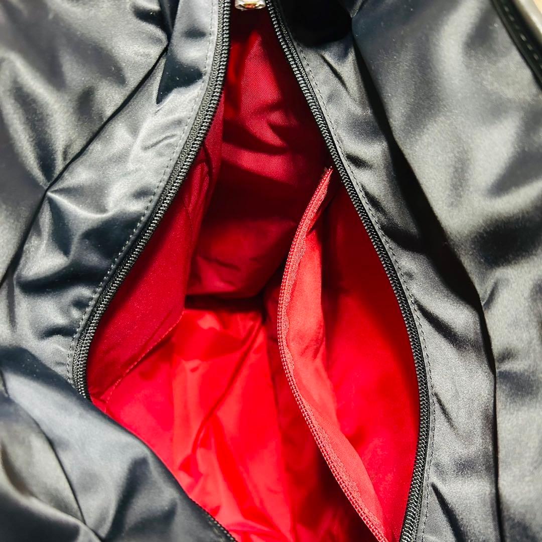 スワニー　ダイヤキルト型押しキャリートート