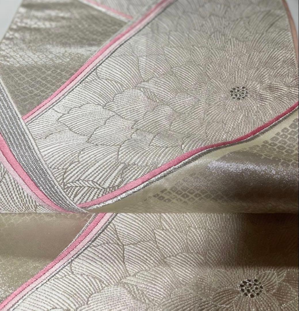 振袖　シルバーとピンクの花柄 袋帯　成人式