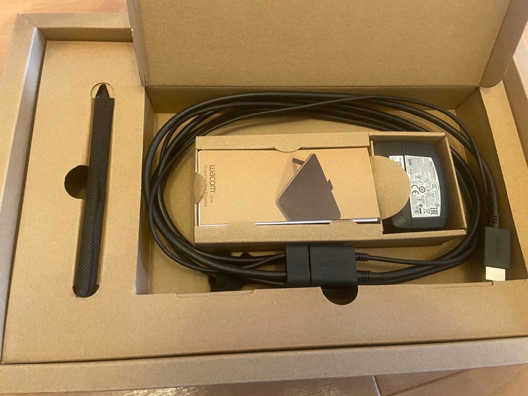 動作確認済Wacom One 13インチ 液タブDTC133