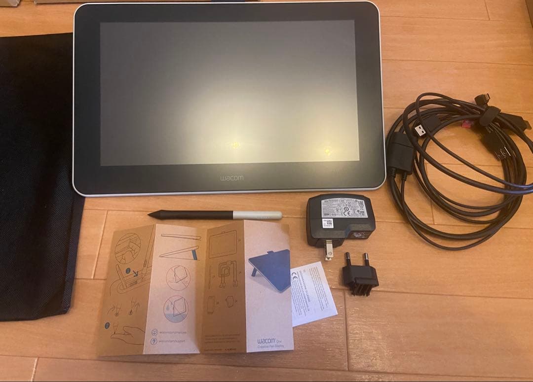動作確認済Wacom One 13インチ 液タブDTC133