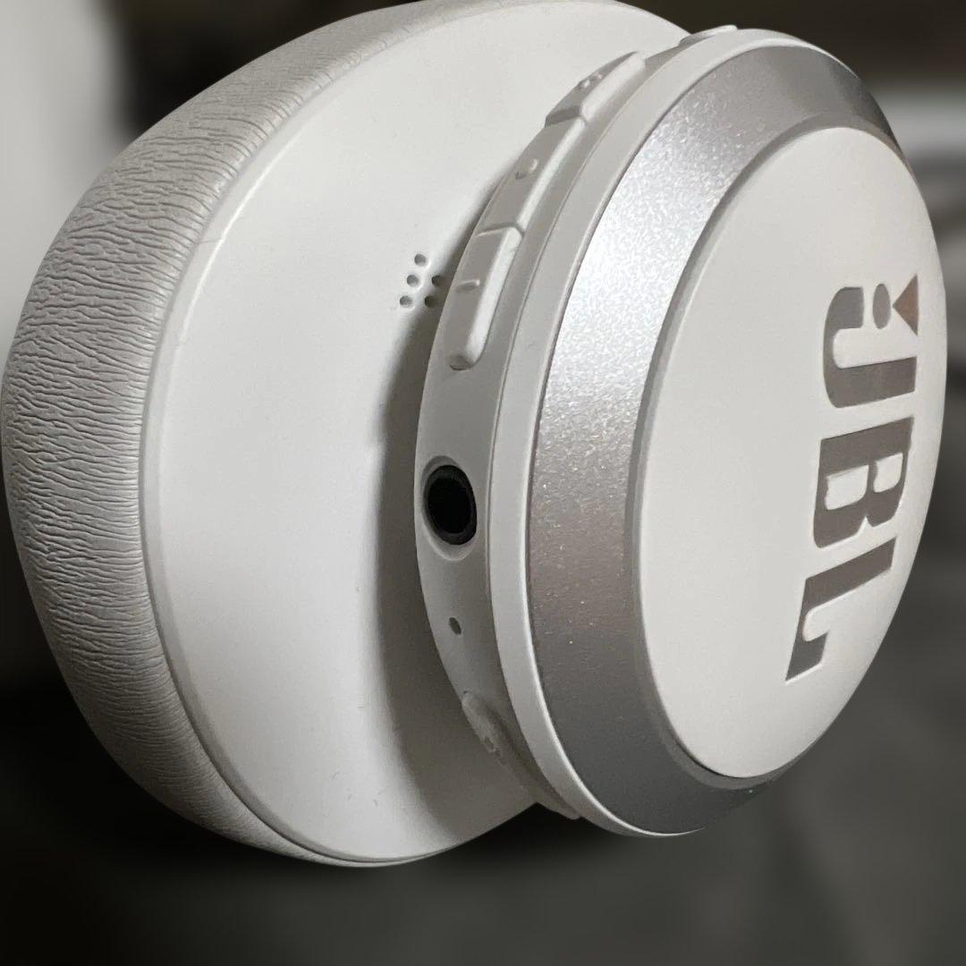 ⭐︎美品⭐︎ JBL LIVE 770NC ワイヤレスヘッドホン ホワイト