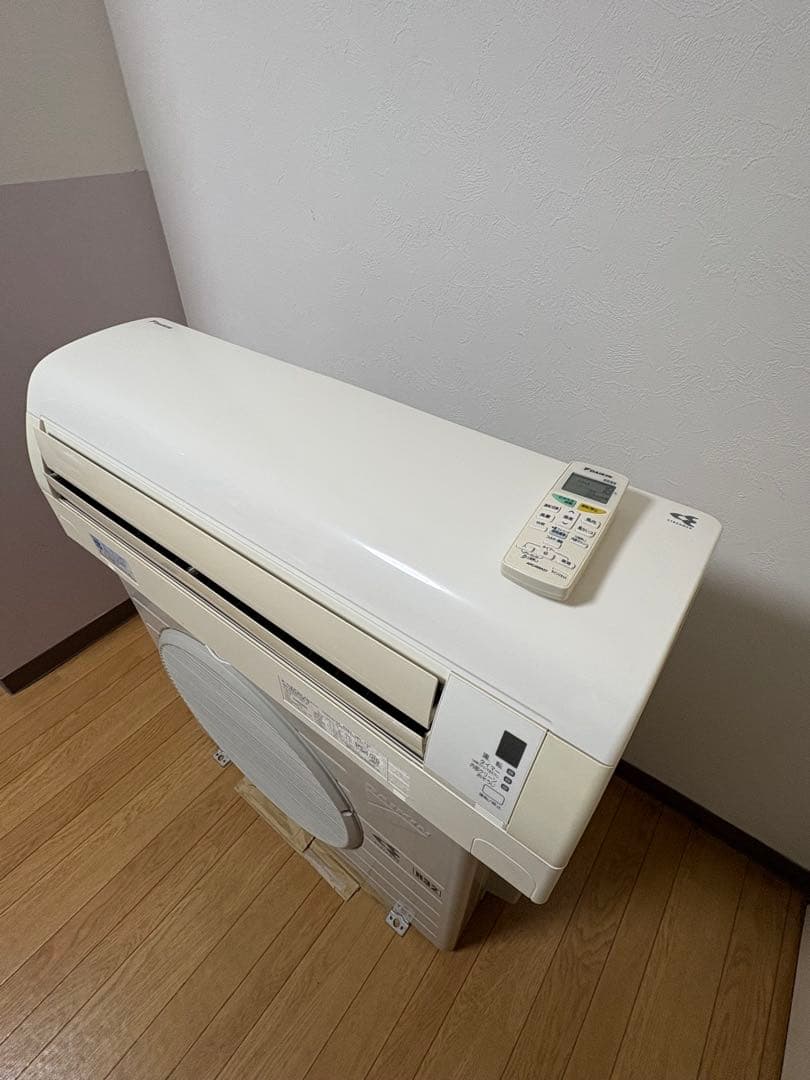 再出品しました。ダイキン AN22PCSK-W エアコン本体 2013年製