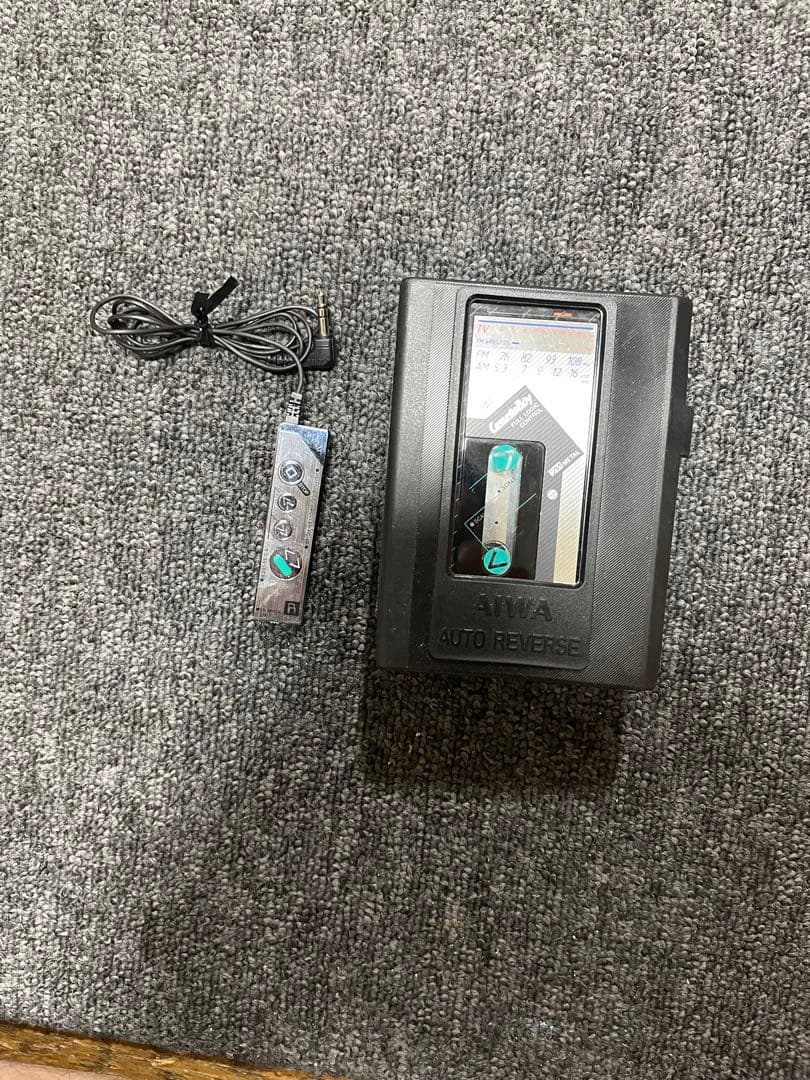 AIWA カセットプレーヤー HS-R8 (ジャンク品)