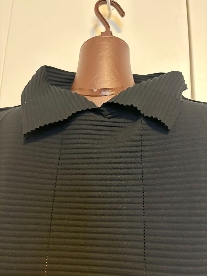 プリーツプリーズ　me バルーンシルエット　黒チュニック／ワンピース