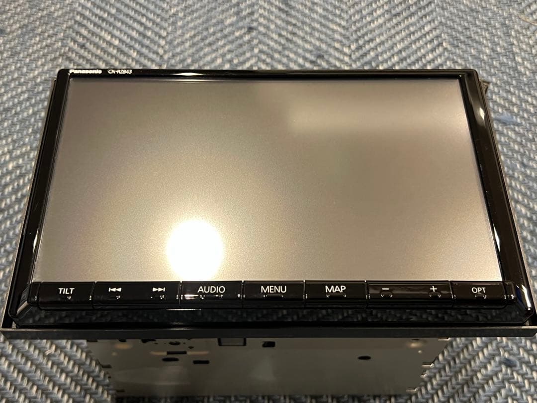 スズキ純正OP 8インチナビ CN-RZ843ZA 地図2018年版