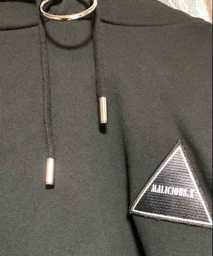 MALICIOUS.X フード付き目玉パーカー