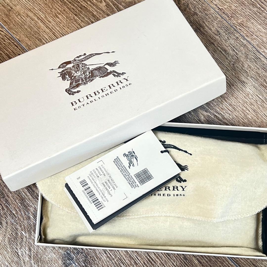 Burberry ブラウン長財布　箱付き