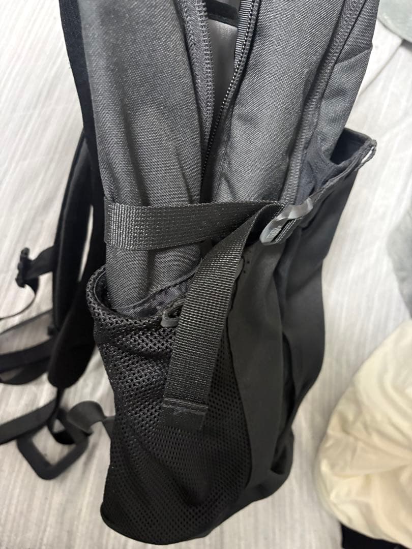 （美品）ノースフェイス　ピボター　26L NFOA3VXD
