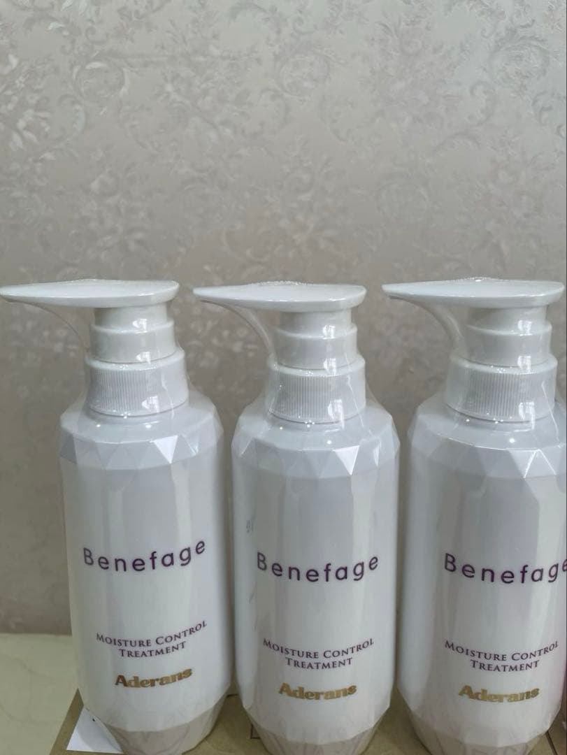 アデランス　シャンプー　トリートメント　保湿