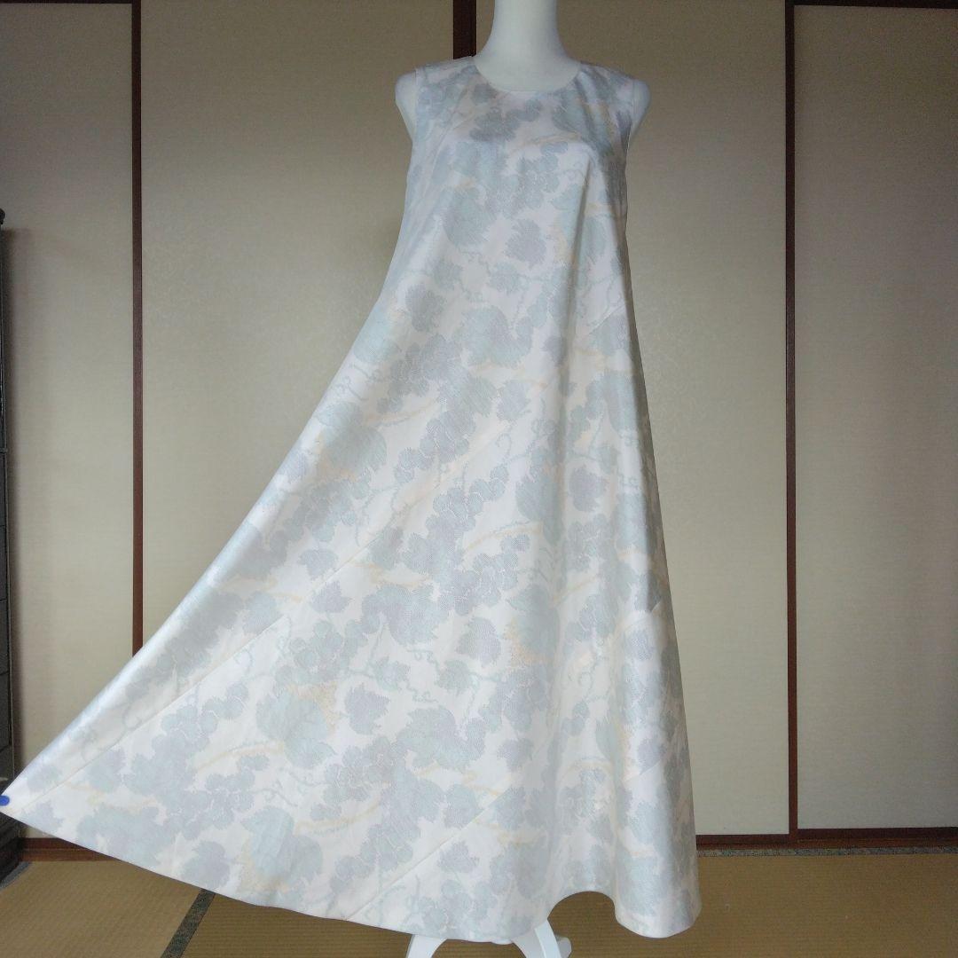 白大島紬解き生地からバイアス仕立てはロングフレアーワンピースS寸