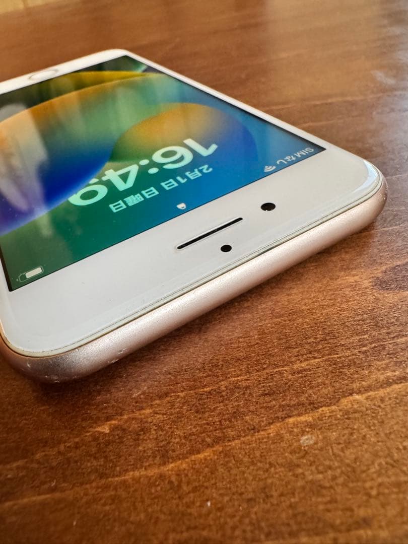 iPhone 8 ゴールド 64GB