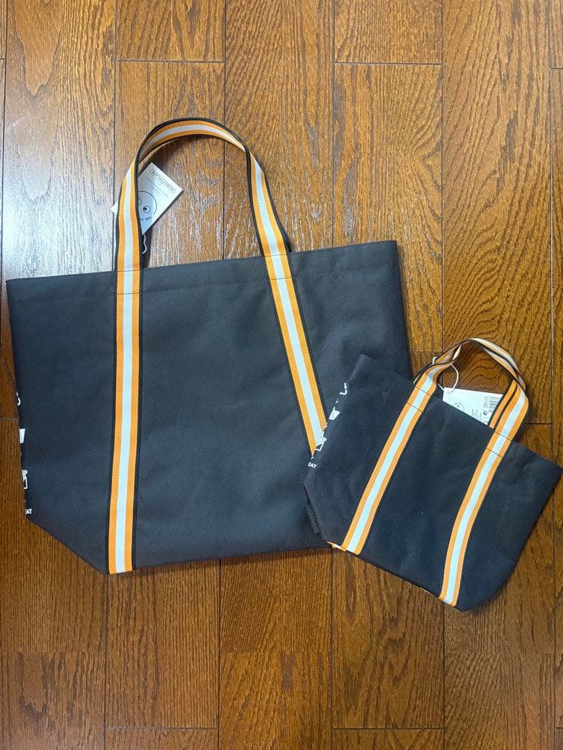 アニヤハインドマーチ THE UNIVERSAL STORE トートバッグセット