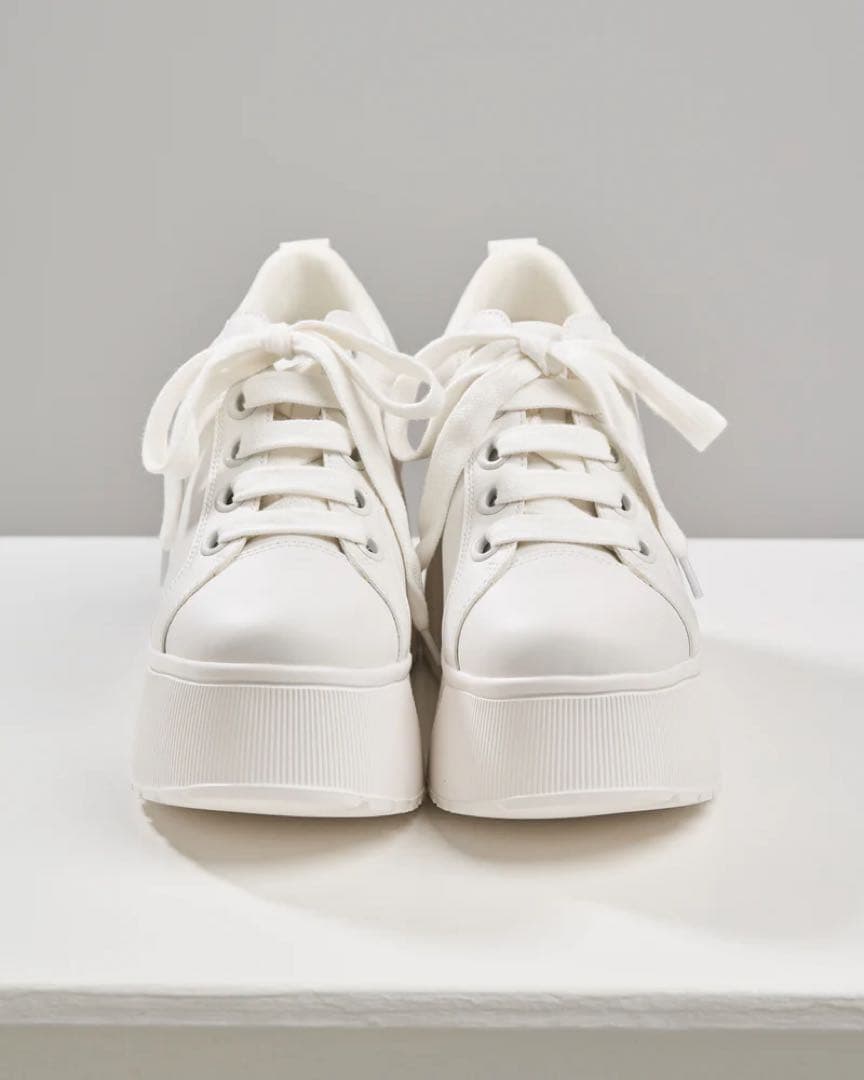 【6月発売新作】【即納】Sサイズ　インスタグラマー鈴木亜美さん　厚底スニーカー