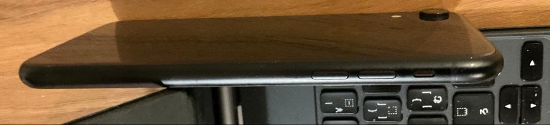 Apple iPhone ブラック XR 本体