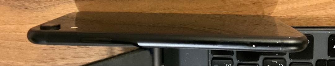 Apple iPhone ブラック XR 本体