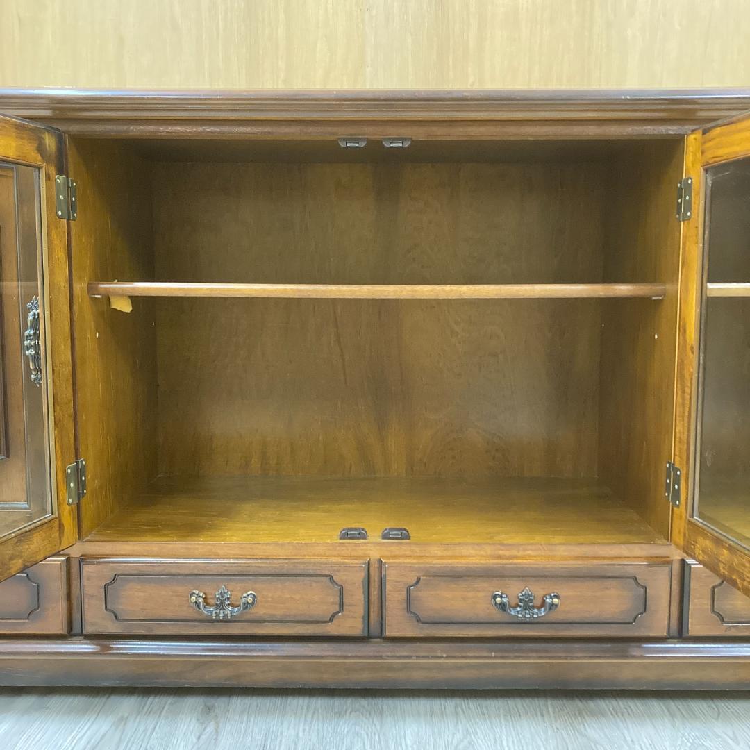 【カリモク】コロニアル　サイドボード　リビングボード　キャビネット