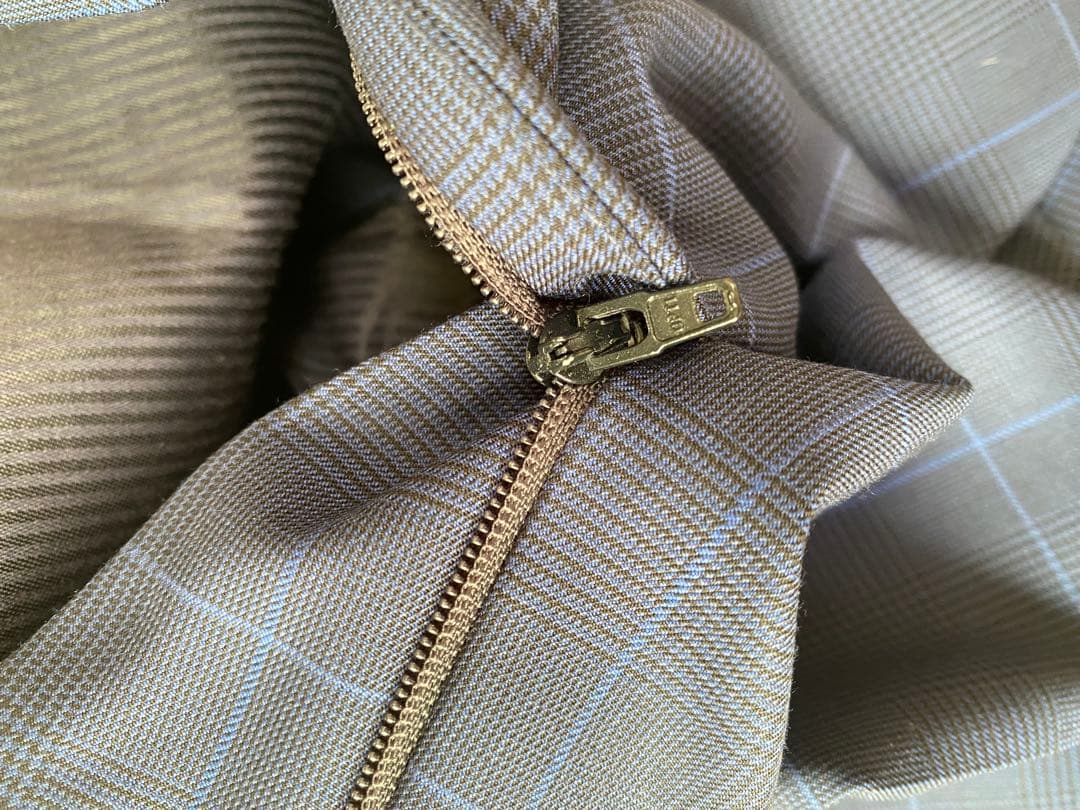 美品TOM FORD トムフォード 007スーツ ネイビー格子柄　サイズ50R