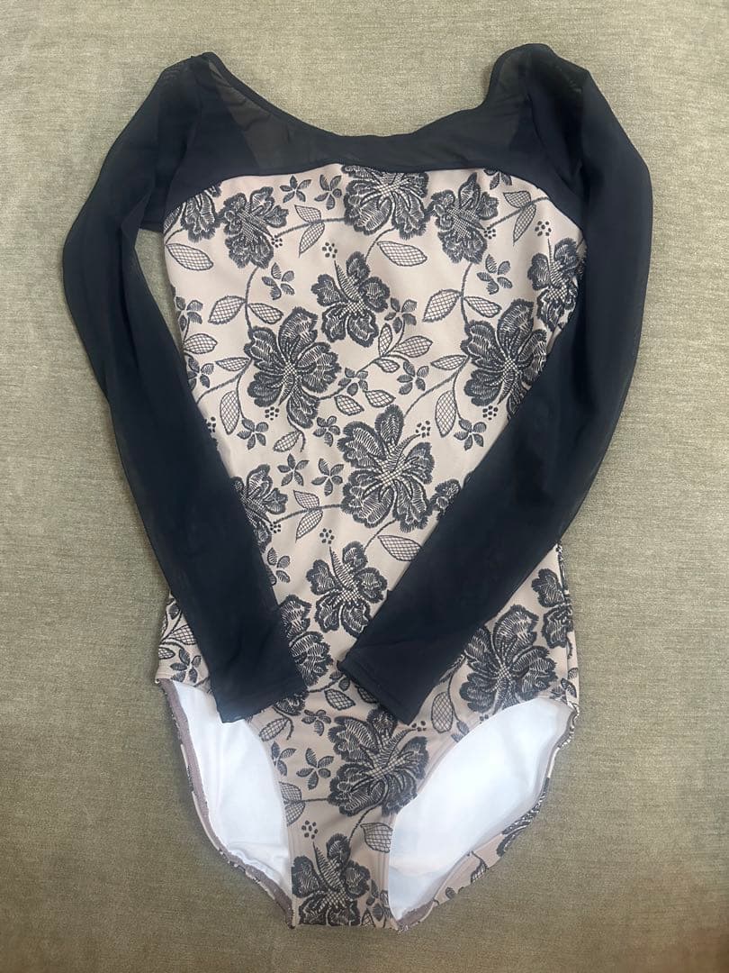 【新品】ポーチ付　stina Mサイズ　flower embroidery