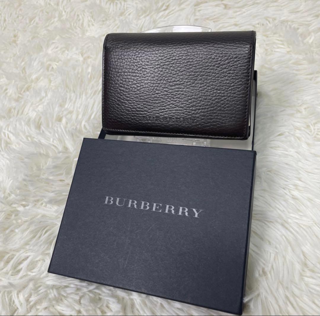 BURBERRY 二つ折り財布　値下げ中　1/23まで