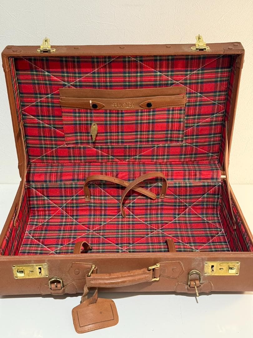 の*の様 キリン午後の紅茶　コイズミトランク