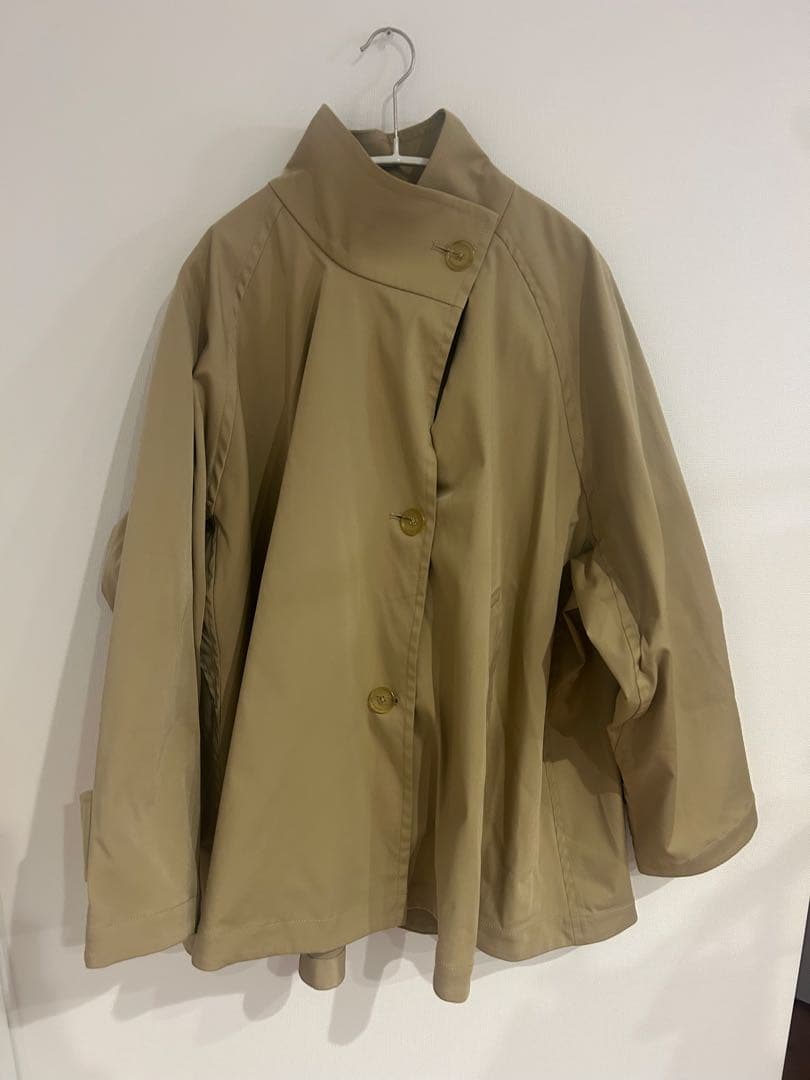 ADAM ET ROPÉ FEMME フレアーミドルトレンチコート