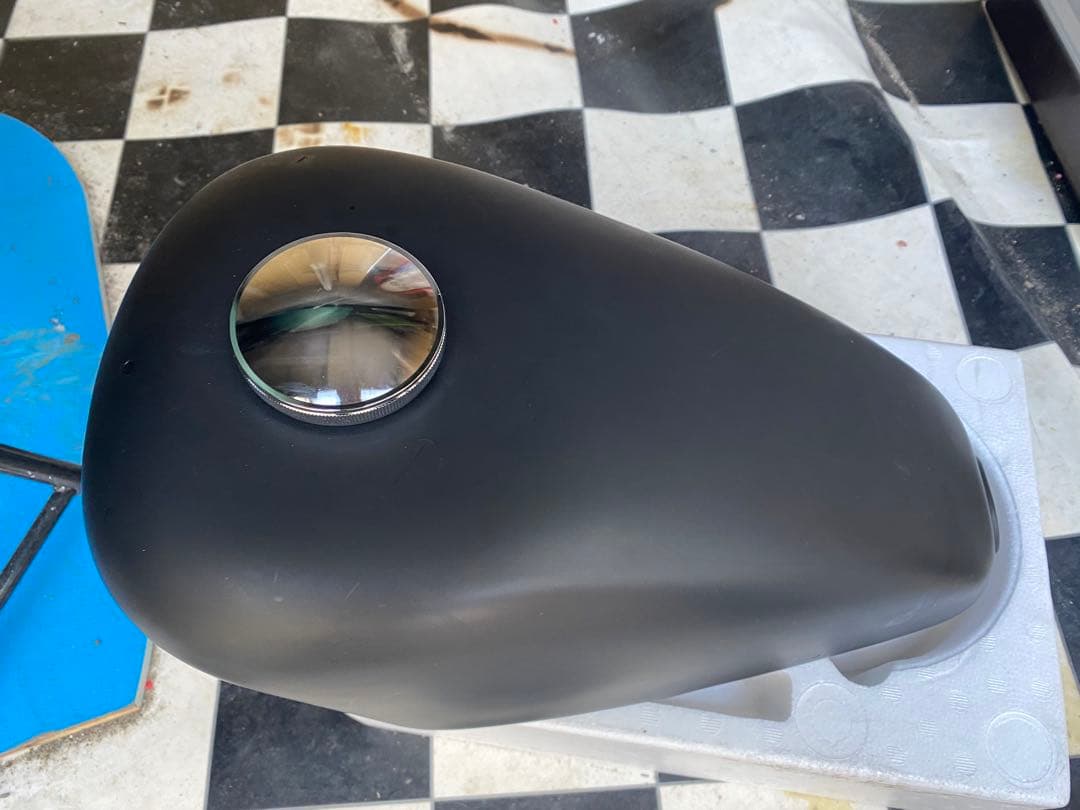 ヘイスト250｜タンク｜艶消しブラック　タンクアップステー付き