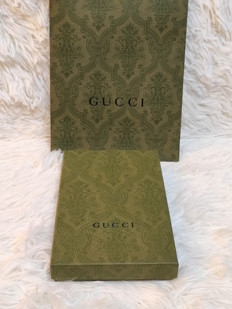 新品 GUCCI iPhone 15 ケース オフィディア アイフォンケース
