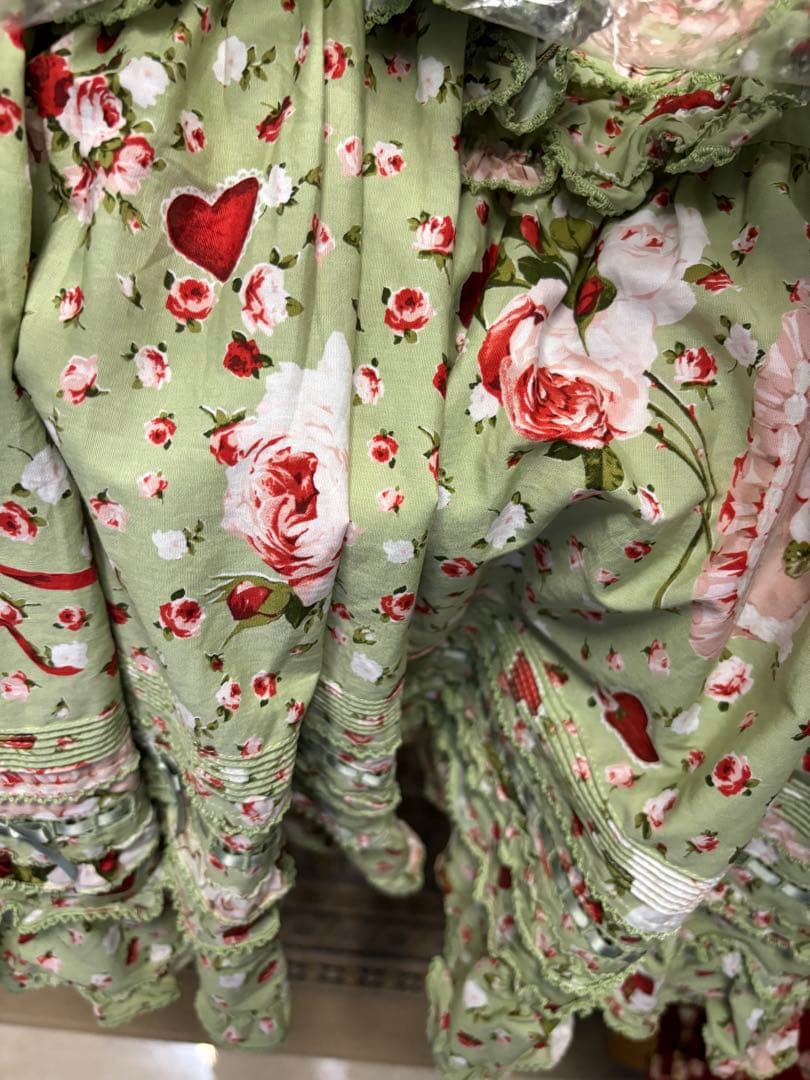 コ*イ様 ピンクハウス オーナメントローズ柄ワンピース