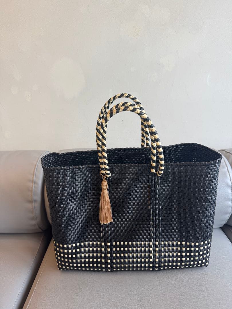 Letra MERCADO BAG ブラック/ホワイト