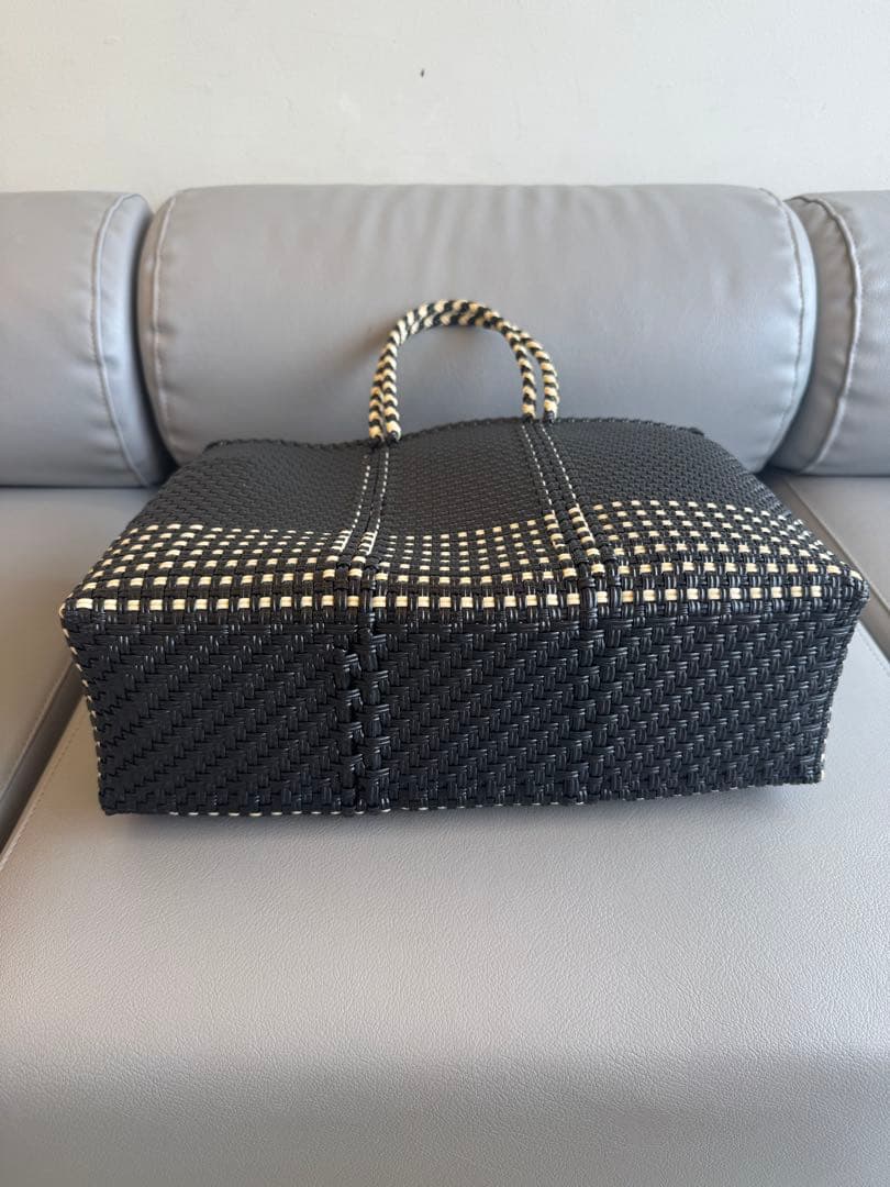 Letra MERCADO BAG ブラック/ホワイト